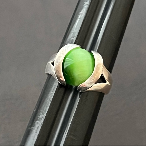 🔴SOLD🔴 Vintage sterling silver ring with eight interchangeable cats eye ring - Picture 7 of 16